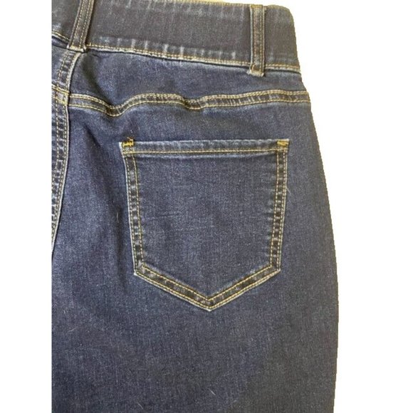 Jeans Stretchy Mid-Rise Straight Cut Size 12Fashion To Figure Perfect Condition - Picture 7 of 16